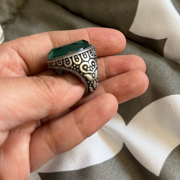 BLUE Faceted Mood Gem Statement Ring Oversized Costume Jewelry Magic Adjustable - Picture 5 of 9